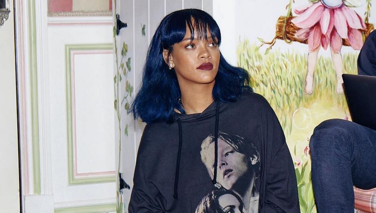 Rihanna ‘shpërthen’ dhe flet për ish të dashurit: “Nuk isha unë problemi”