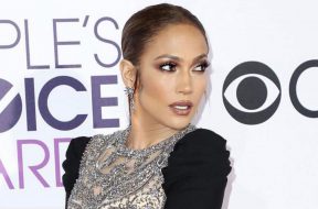 2017-03-22-15_03_58-Jennifer-Lopez-@jlo-•-Instagram-photos-and-videos