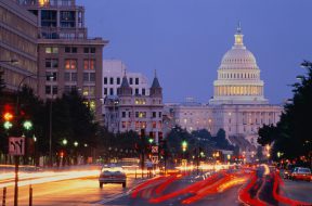 USA, Washington DC, Pennsylvania Avenue and Capitol building