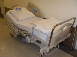 Hospital_Bed_2011