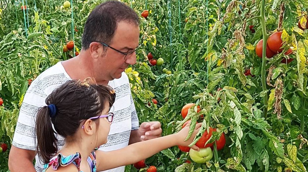 Vazhdon udhëtimi i veçantë i Ardit Gjebreas dhe Annës