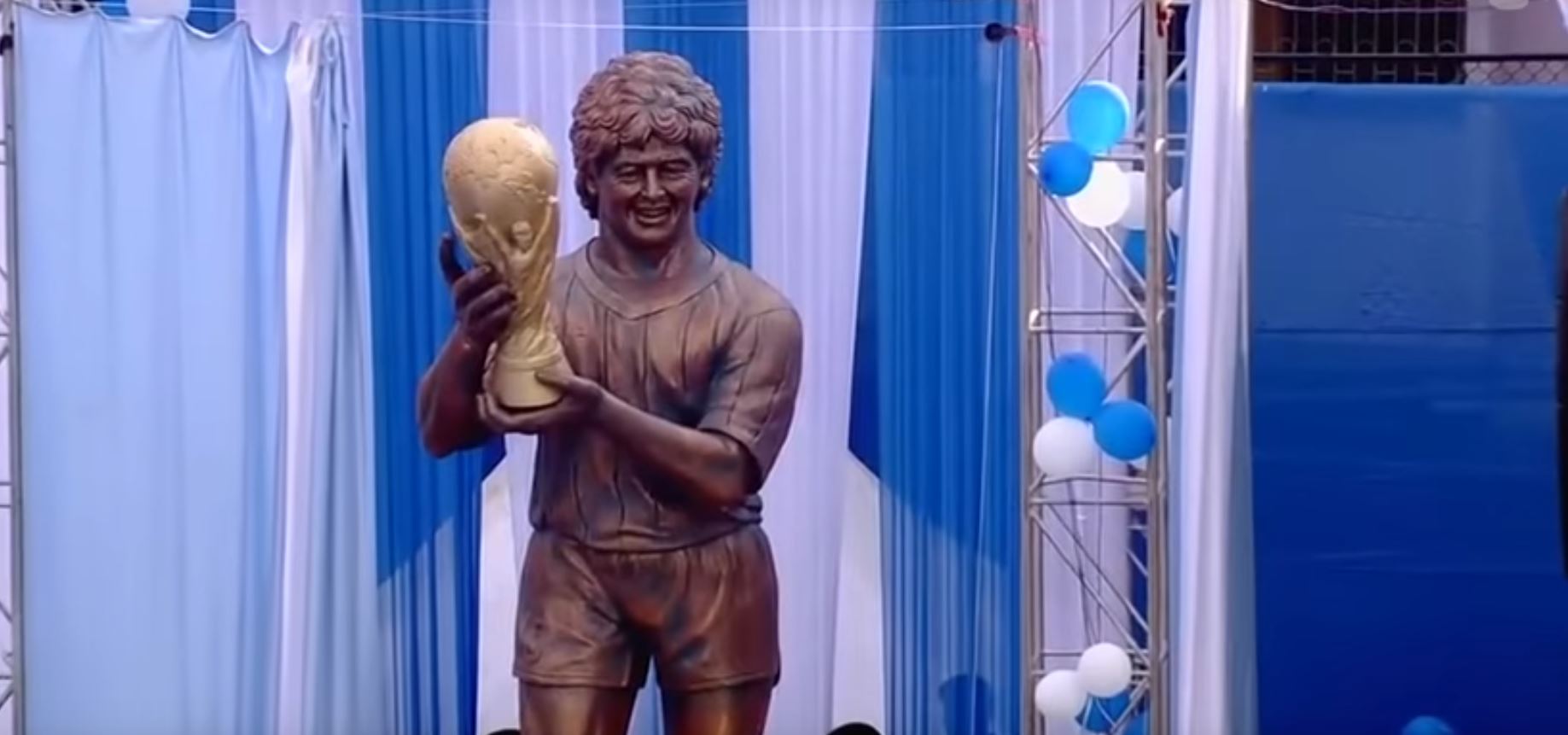 Harroni bustin e Ronaldos, statuja e Maradonës në Indi, do iu shkrijë së qeshuri
