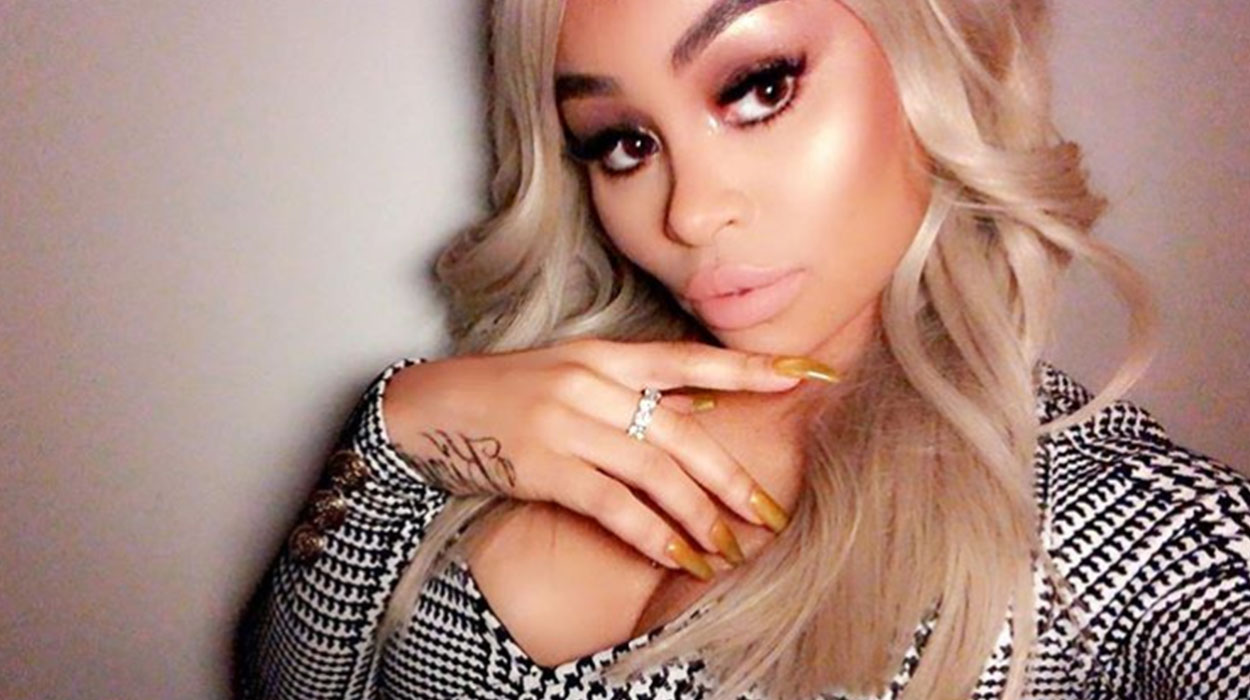 Blac Chyna në të kuqe festive dhe provokuese