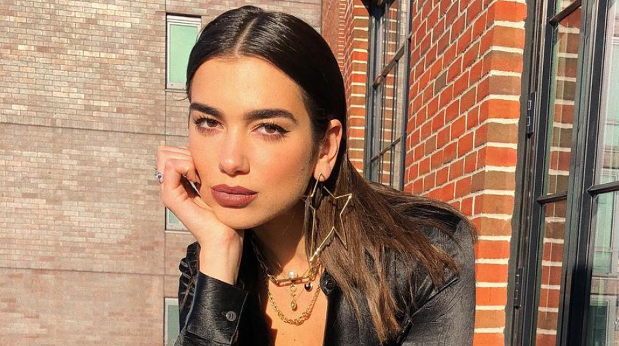 Dua Lipa realizon ëndrrën e një jete