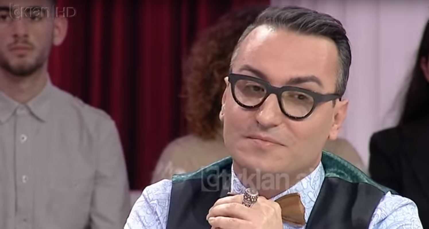 Elton Ilirjani rrëfen fëmijërinë e tij gay dhe pasurinë e sotme prej 7 milion euro