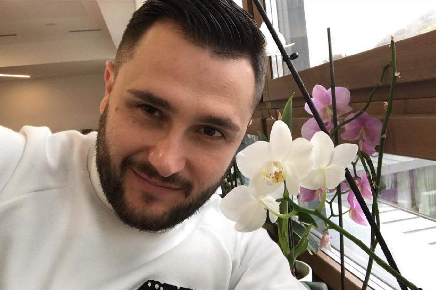 “U bëmë me hernie diskale duke mbjellë pemë…” Bes Kallaku i zgjidh hallin Lali Erit