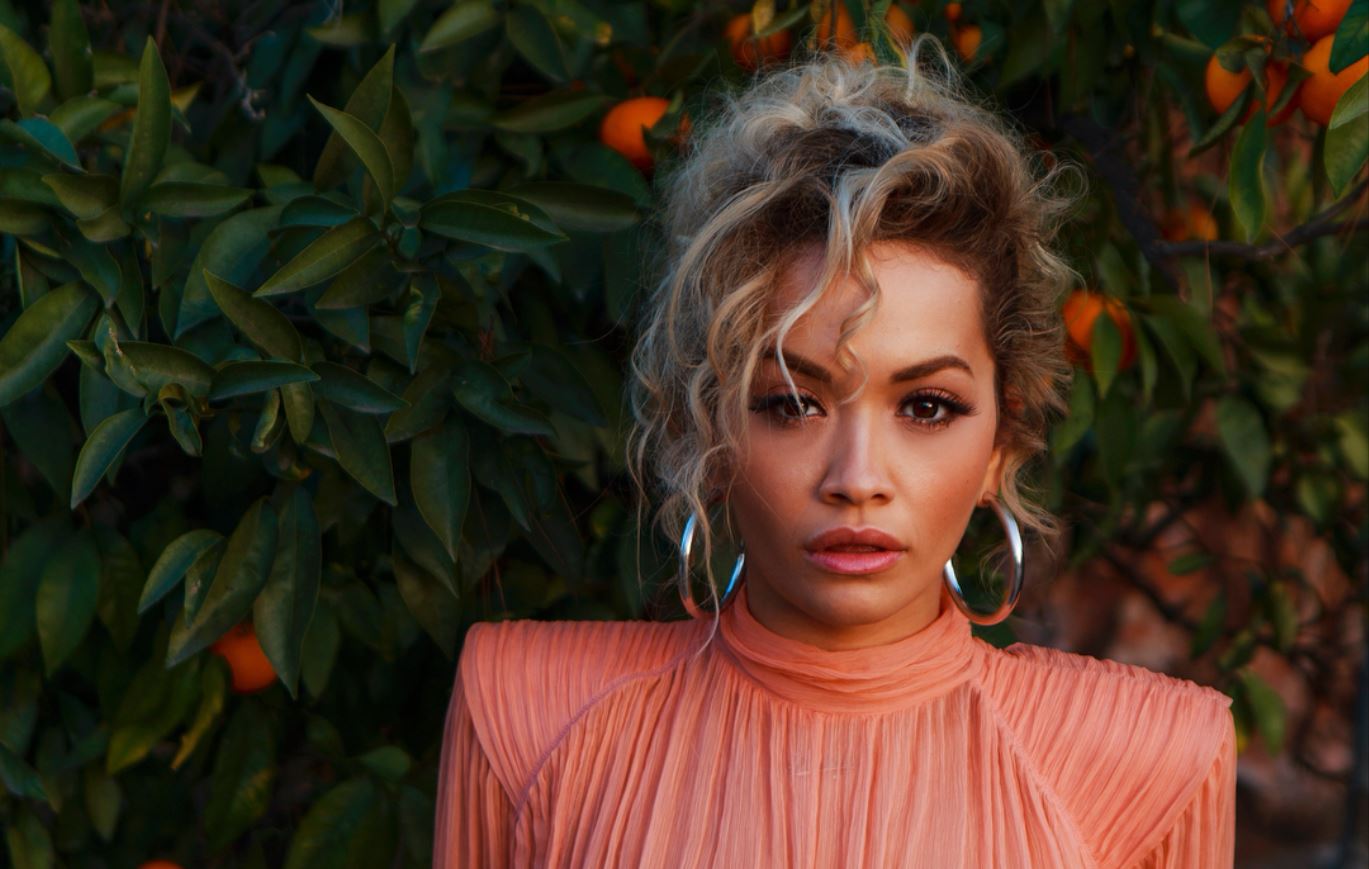 Rita Ora, “lepurushja” seksi e Pashkëve