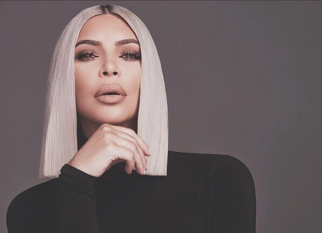 Sot është shembulli që ndjekin qindra miliona njerëz. Por si dukej në adoleshencë Kim Kardashian?