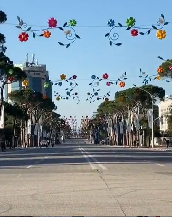 Rama redukton oraret e lëvizjes me këmbë, tani duhet të ecni vetëm