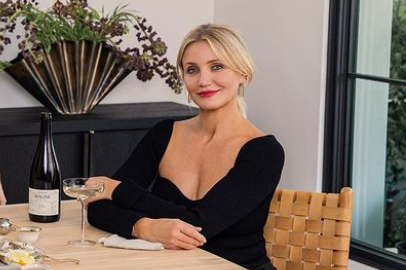 Cameron Diaz suprizon fansat, i rikthehet aktrimit pas 8 vitesh