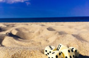 pexels-balázs-utasi-998679