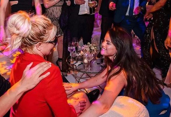 Britney Spears surprizon Selena Gomez me dedikimin e fundit