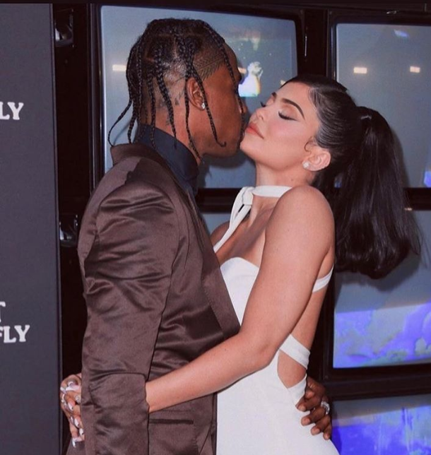 Nuk duron më, disa muaj pas ndarjes Travis Scott komplimenton publikisht Kylie Jenner