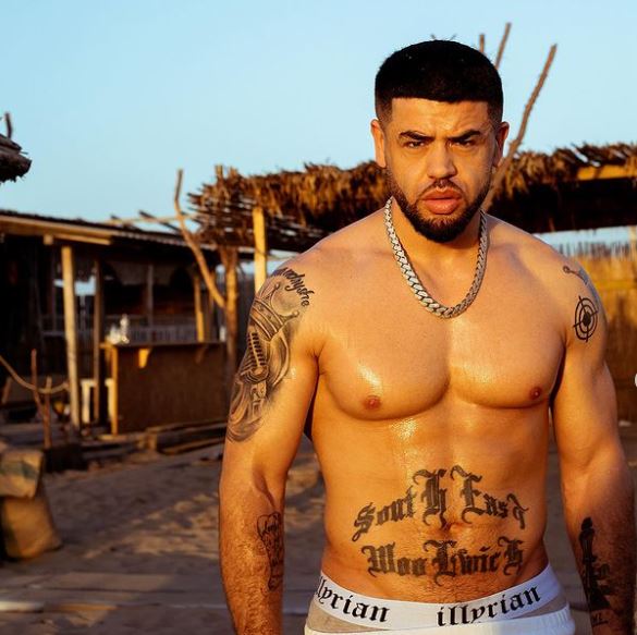 Pedofil! Noizy ‘shplan’ Kleviolin pas daljes nga burgu