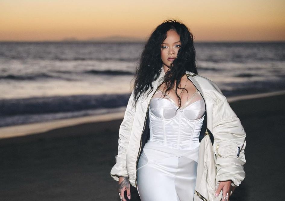 Rihanna ndryshon foton e saj ikonë të profilit në Instagram pas 10 vitesh