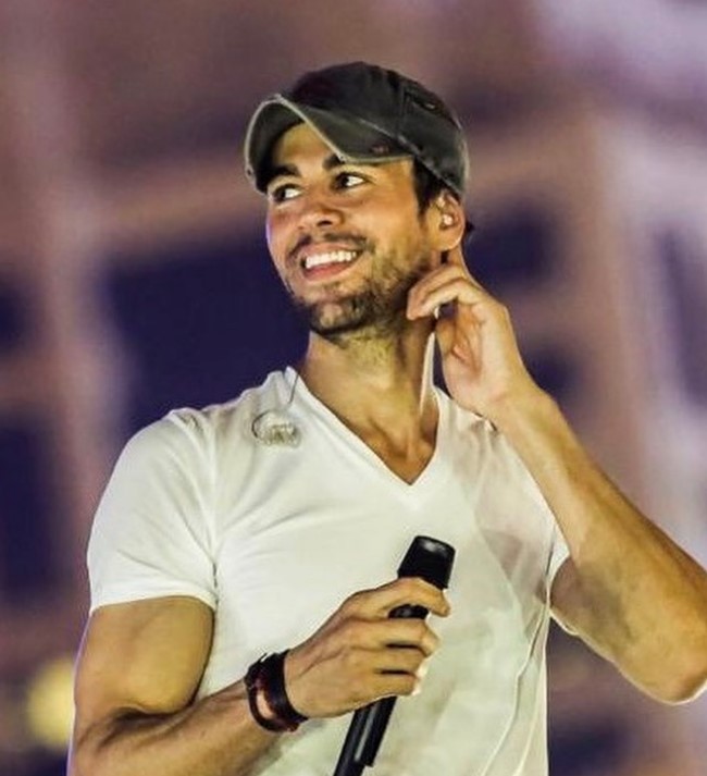 Probleme shëndetësore, Enrique Iglesias anulon koncertin