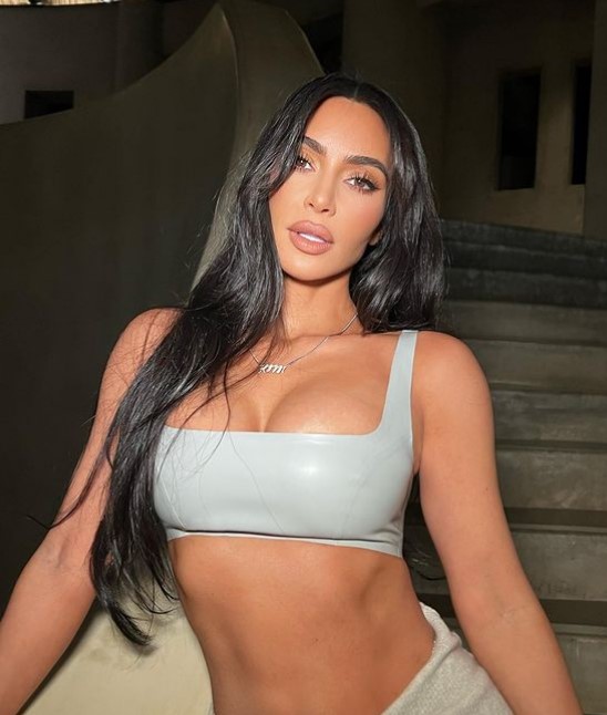 Camille Charrière akuzon SKIMS-in e Kim Kardashian për kopjim