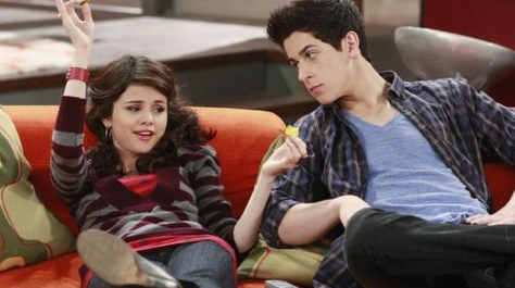 Selena Gomez dhe David Henrie do t’i rikthehen serialit “Wizard of Wavery Place”