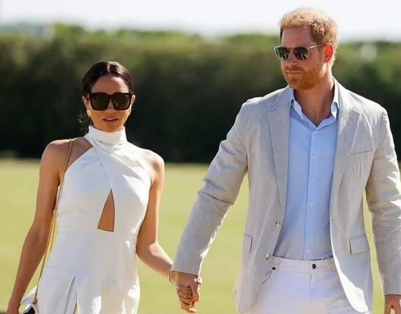 Flitet se ka krizë mes tyre, Harry dhe Meghan i dërgojnë mesazh sekret familjes mbretërore