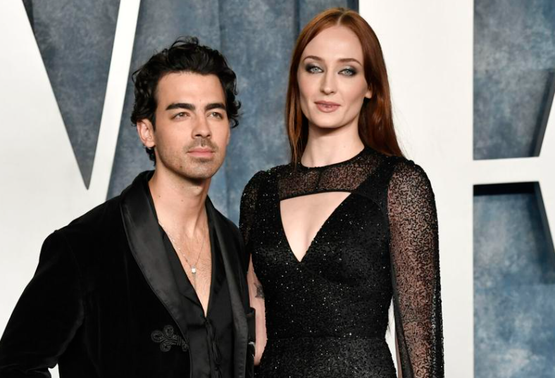 Joe Jonas dhe Sophie Turner zyrtarisht të divorcuar