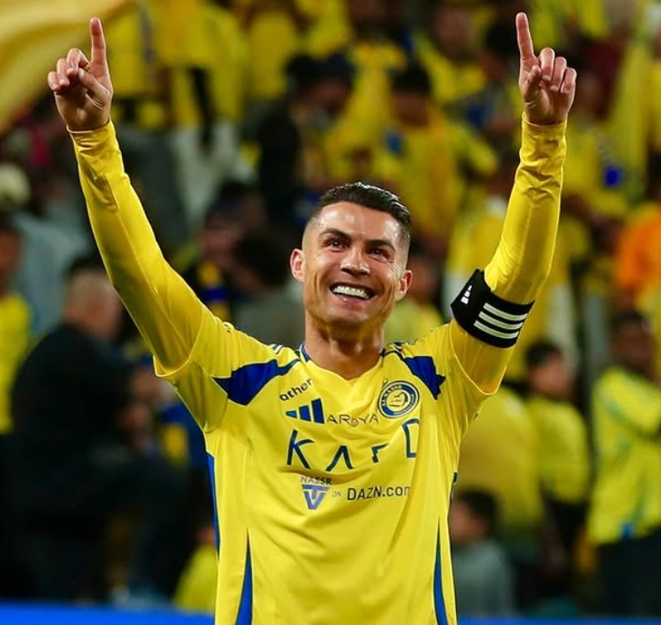 Cristiano Ronaldo zgjat kontratën me Al Nassr!