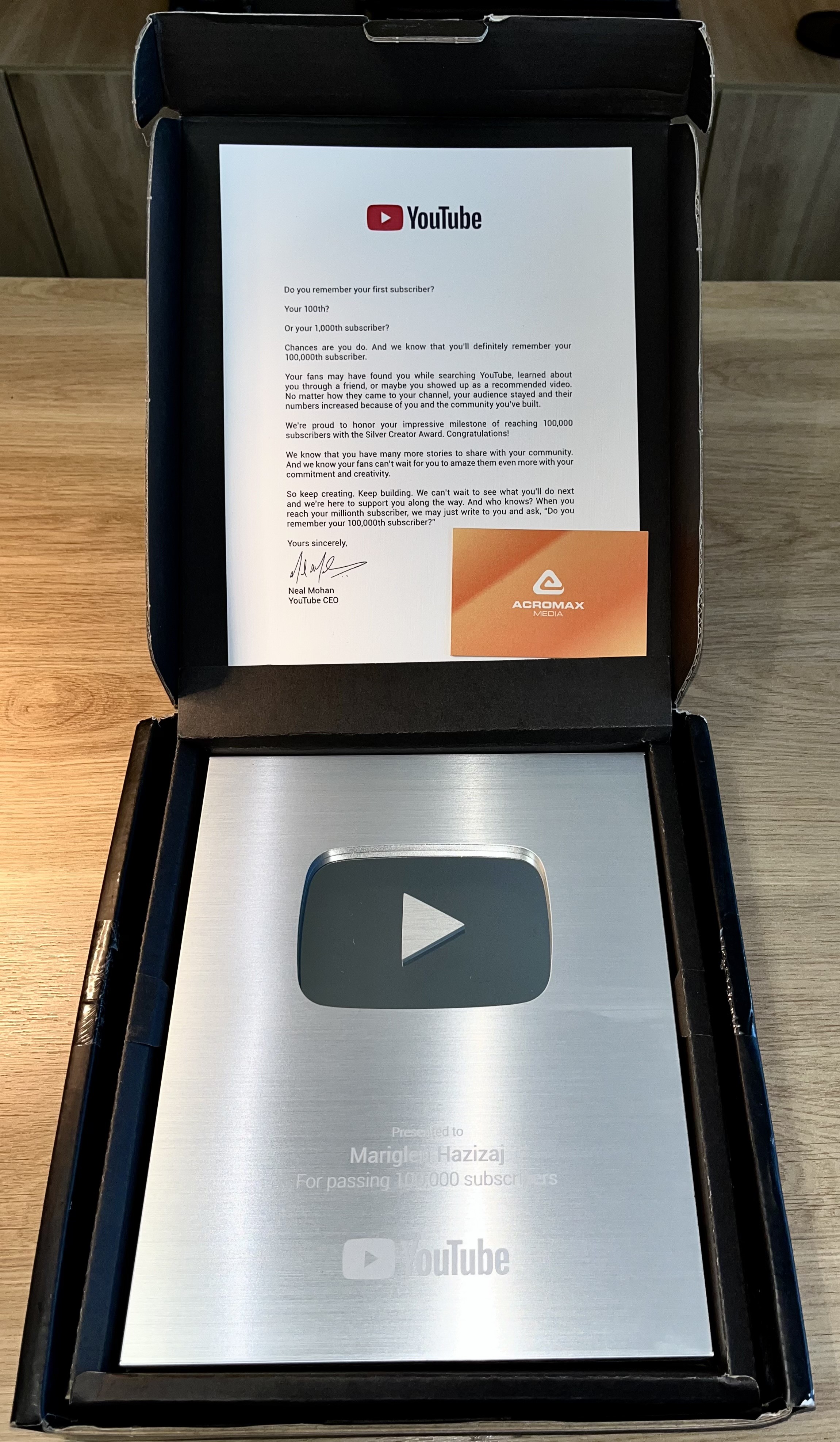 Mariglen Hazizaj merr “Silver Play Button” nga YouTube