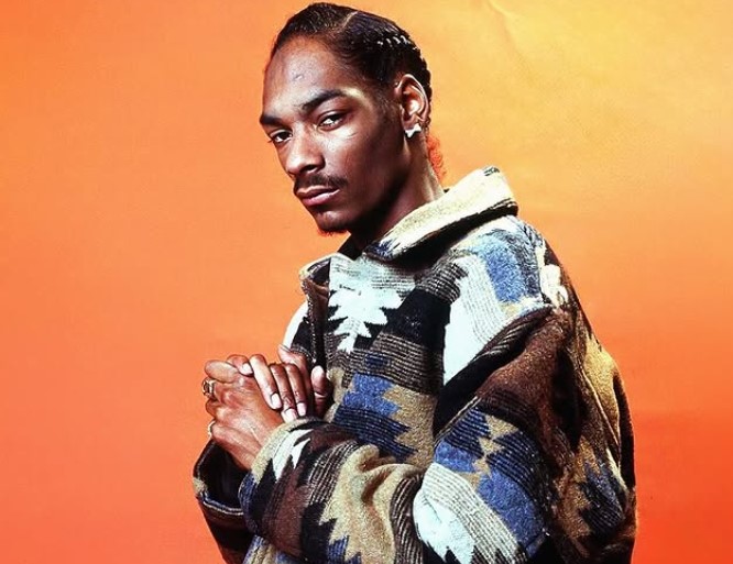 Snoop Dogg bëhet gjysh, e bija sjell në jetë fëmijën e parë