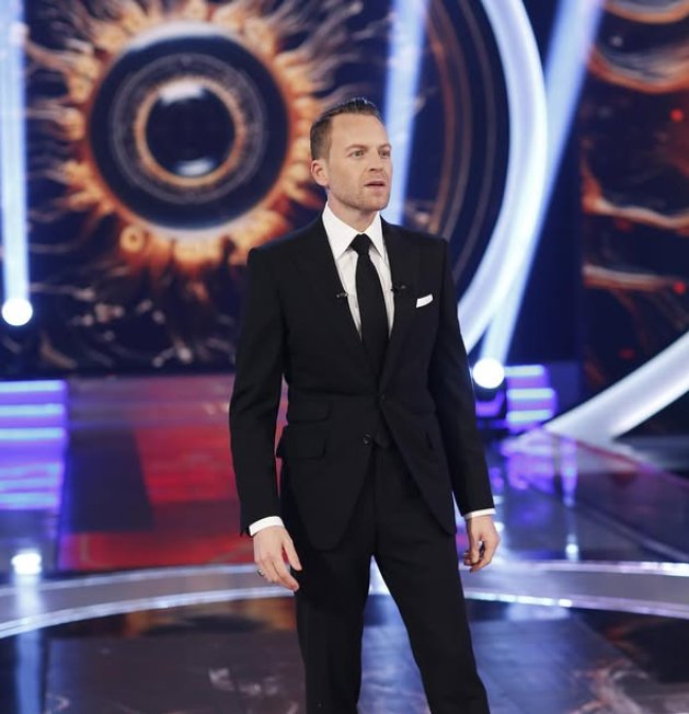 Pak orë para finales, Ledioni dhe Sara shkëmbejnë batuta në rrjet