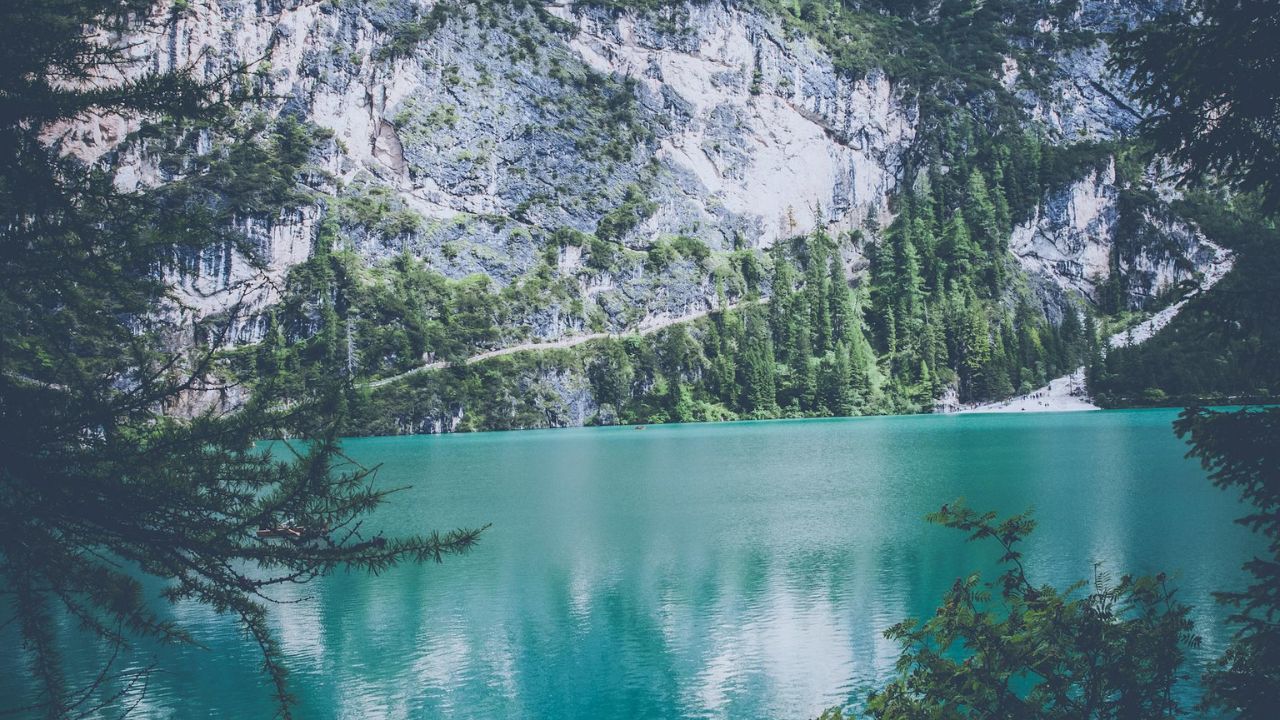 Ky qytet alpin i njohur për spa ka tërhequr vizitorë prej shekujsh – ja arsyet pse