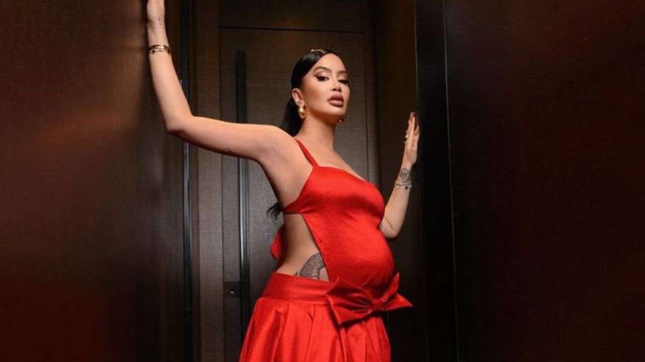 “E përçmoj mënyrën se si disa burra…” Dafina Zeqiri flet për paragjykimet për gratë shtatzëna