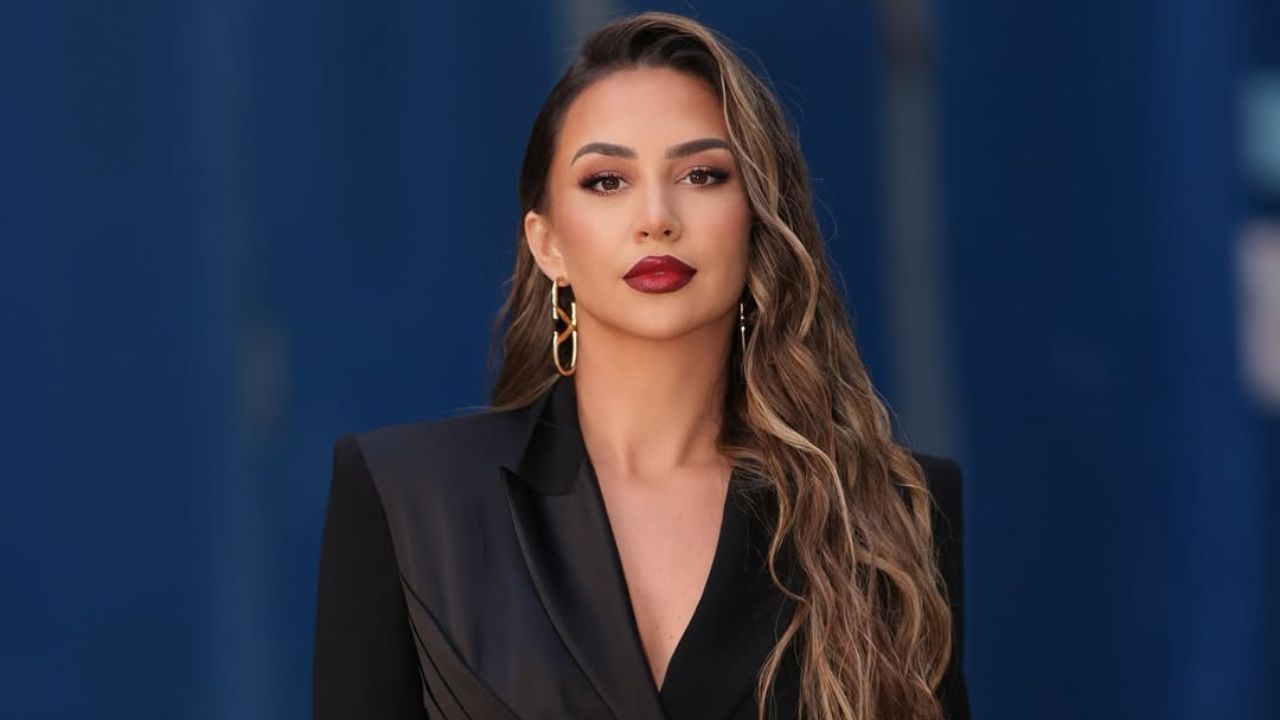 Kiara Tito nuk përmbahet: Ja si e kthen në shaka ofendimin e ndjekëses