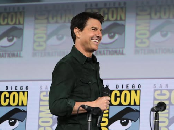 Çfarë e ndihmon Tom Cruise që të relaksohet?