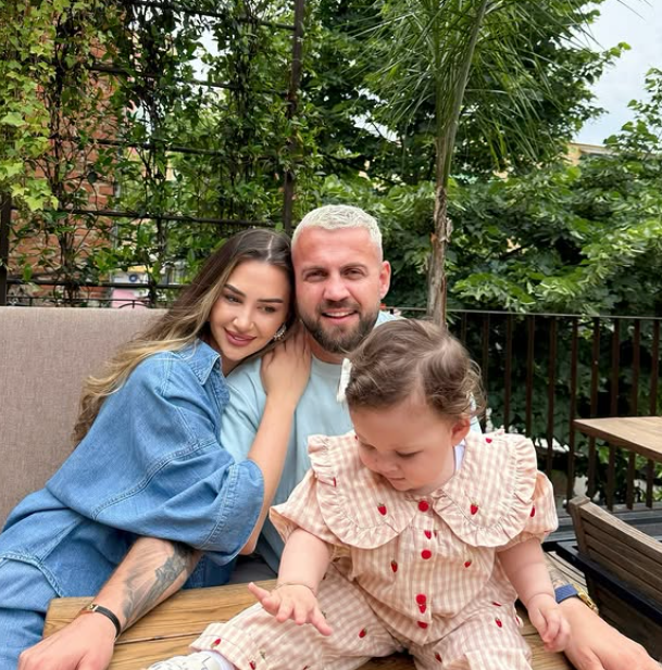 Luiz Ejlli i bën dedikimin e ëmbël të bijës