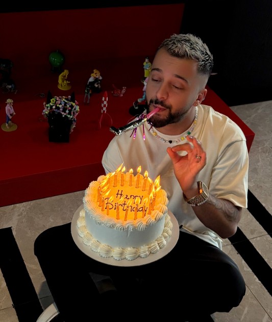 ‘Ky vit i ka pasë krejt’, Gjesti reagon kështu pas festës së ditëlindjes