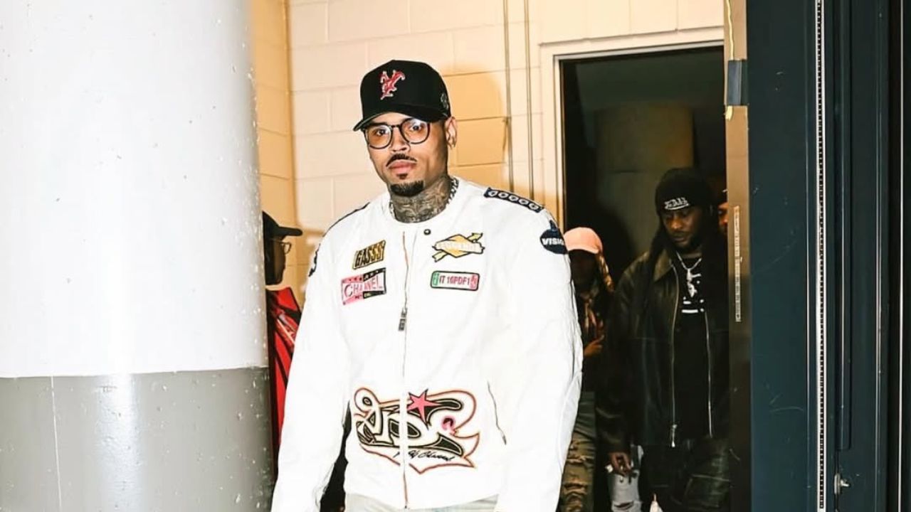 Chris Brown dyshohet për sulm me shishe ndaj një producenti në klub nate