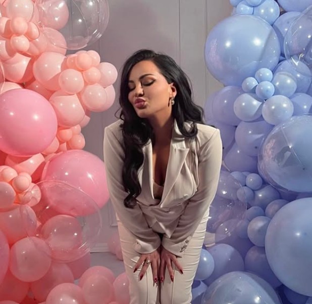 Sara Gjordeni zbulon pak më shumë në pozën e veçantë të Neas