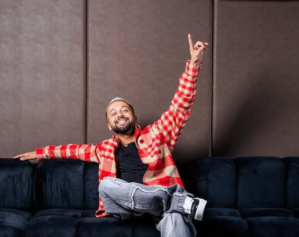 E papritur! Gjesti reagon kështu ndaj Olsi Bylykut