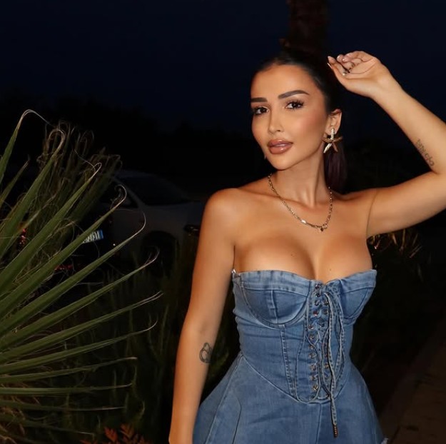 Xheneta thumbon hapur Gjestin dhe Eglin me komentin e fundit