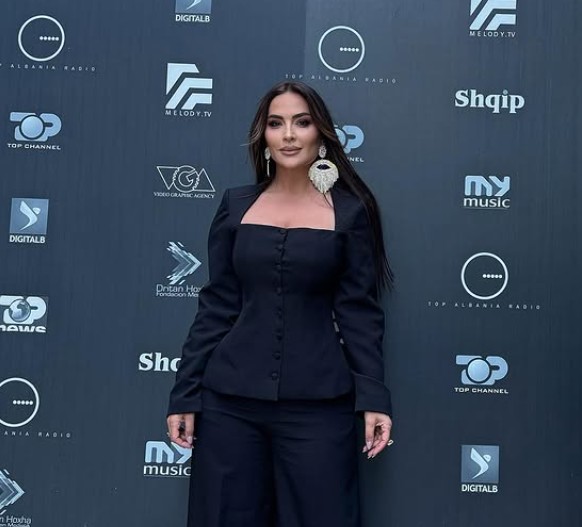 ‘Gjyshja nuk e pranonte babain e saj si dhëndër’, Rozana Radi rrëfen të pathënat e familjes