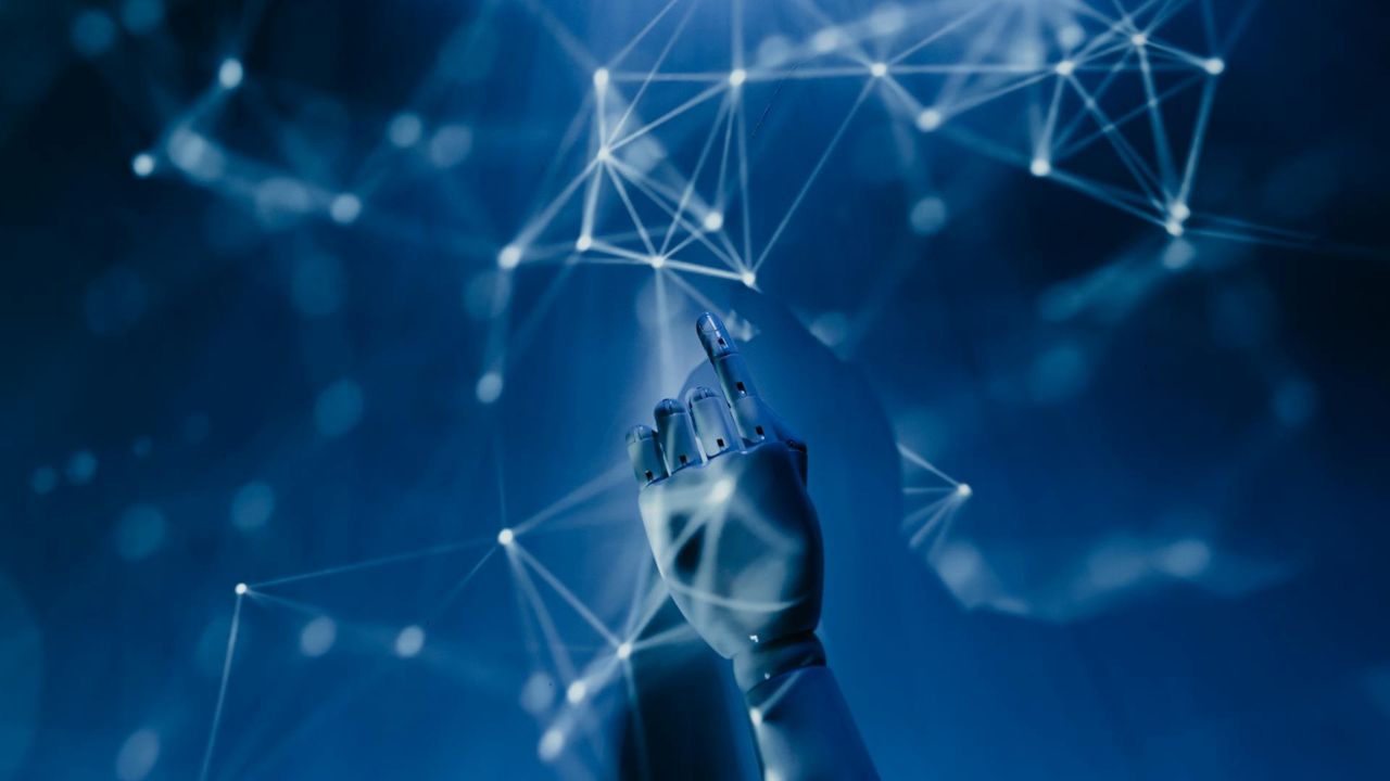 Për disa në industri, krijimi i filmave me inteligjencë artificiale po bëhet tashmë një pjesë e zakonshme