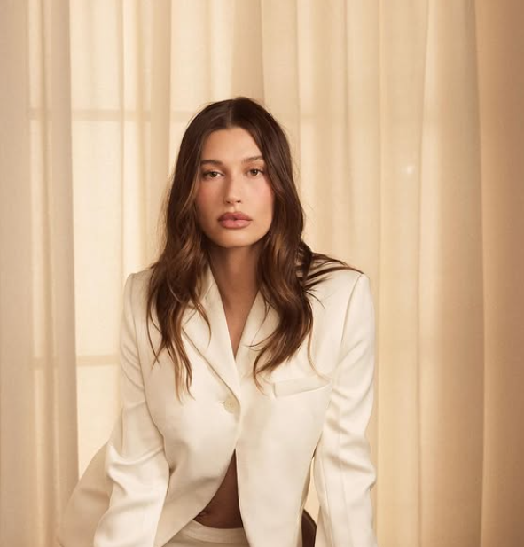 Zbulohet arsyeja e vërtetë e Hailey Bieber për shitjen e markës së saj