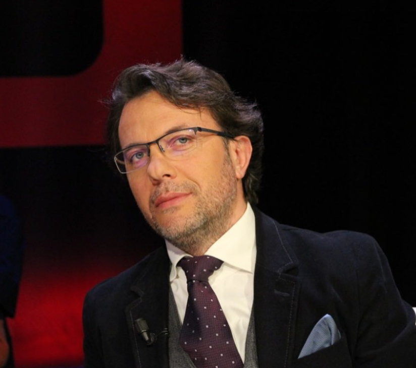 Në një lidhje të re, kush është vajza që i ka rrëmbyer zemrën Laert Vasilit?