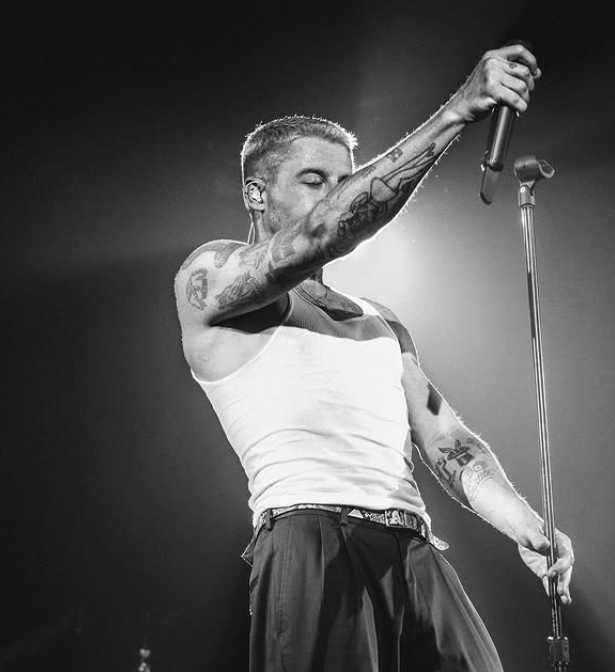 Shtëpia e Macklemore në Seattle u plaçkit ndërsa dado dhe fëmijët ishin në shtëpi