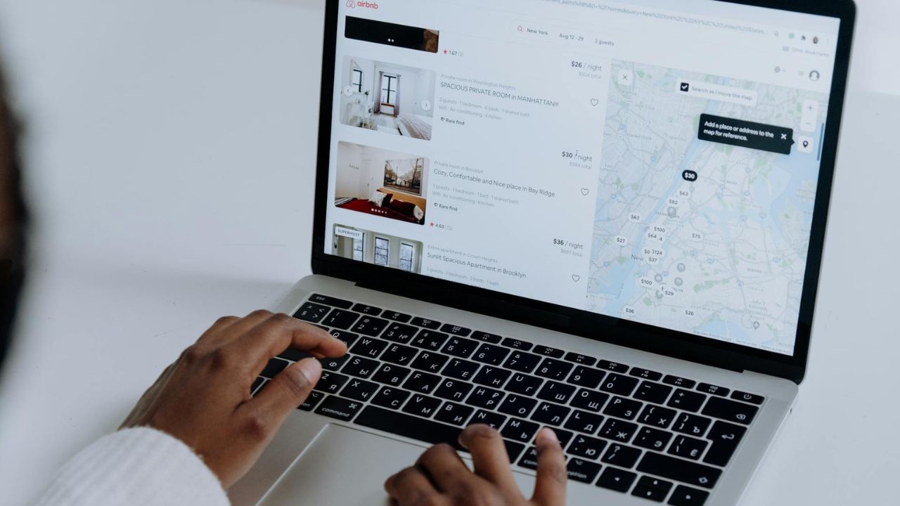 Gjykata spanjolle mban urdhrin për bllokimin e 66,000 mijë Airbnb