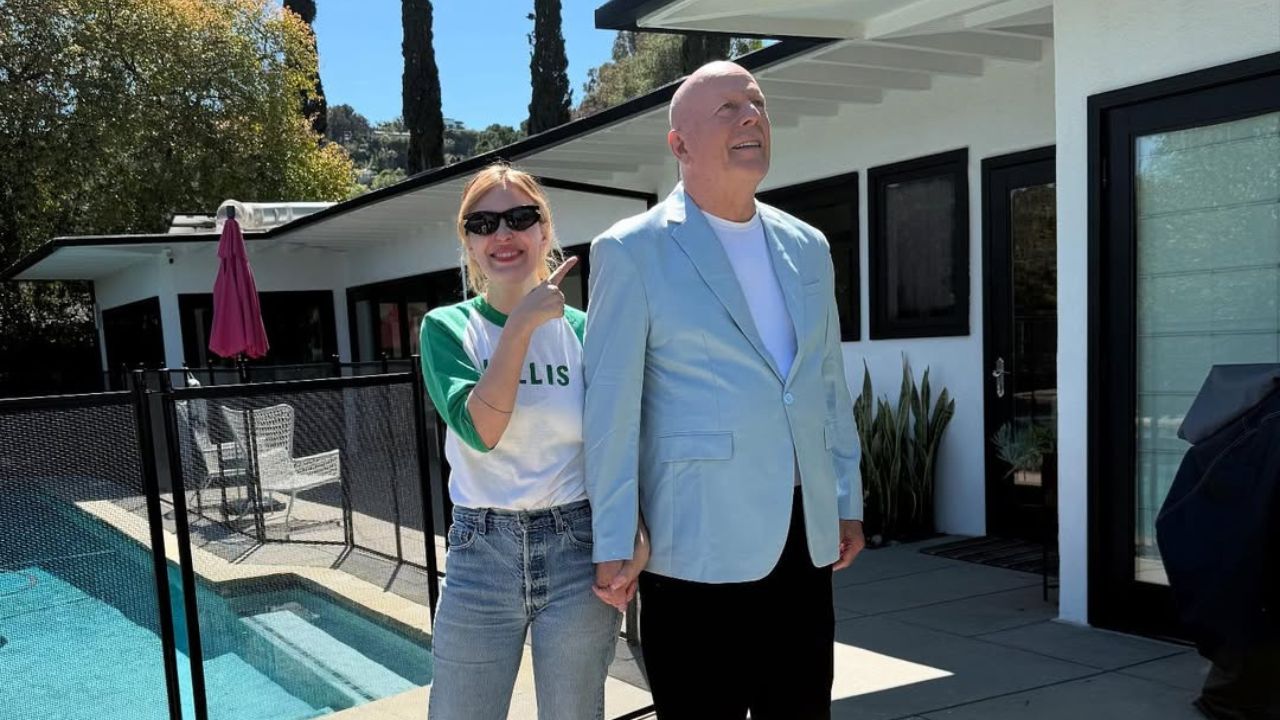Vajza e Bruce Willis u përgjigjet kritikave për fotot familjare të postuara në Instagram