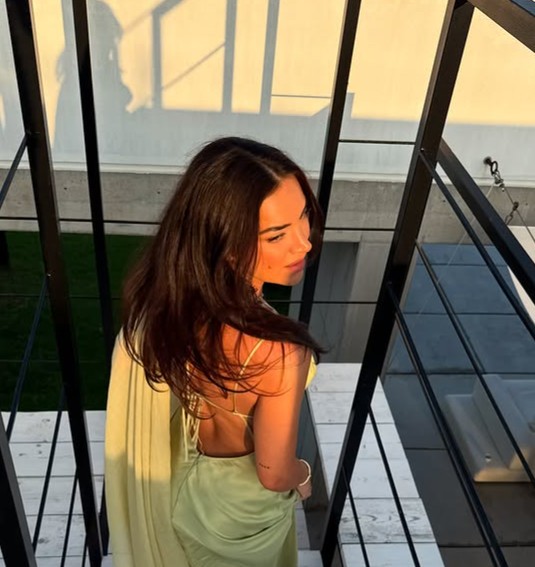 Në një romancë me Erik Fullanin, Sara Hoxha reagon indirekt pas lajmeve