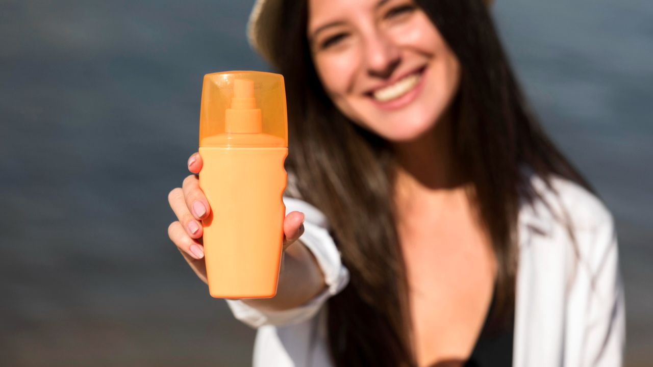 Krem dielli mineral apo krem dielli kimik: Cilin duhet të përdorni?