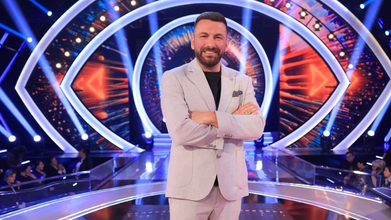 Kelly jep lajmin e trishtë: Po përballem me një paralizë faciale që më ka prekur dhe kordat e zërit