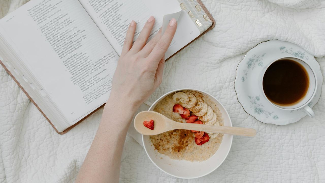 7 zakone të përditshme që ju bëjnë më pak inteligjentë, sipas neuroshkencëtarëve