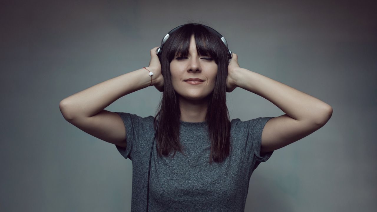 Shkencëtarët kanë zbuluar një lidhje të re midis muzikës dhe shëndetit të trurit